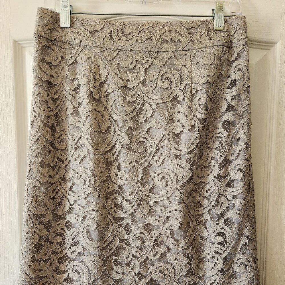 Banana Republic grey lace pencil skirt